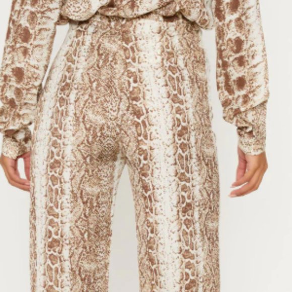 NWT - BROWN SNAKE PRINT WIDE LEG PANTS - Picture 4 of 10